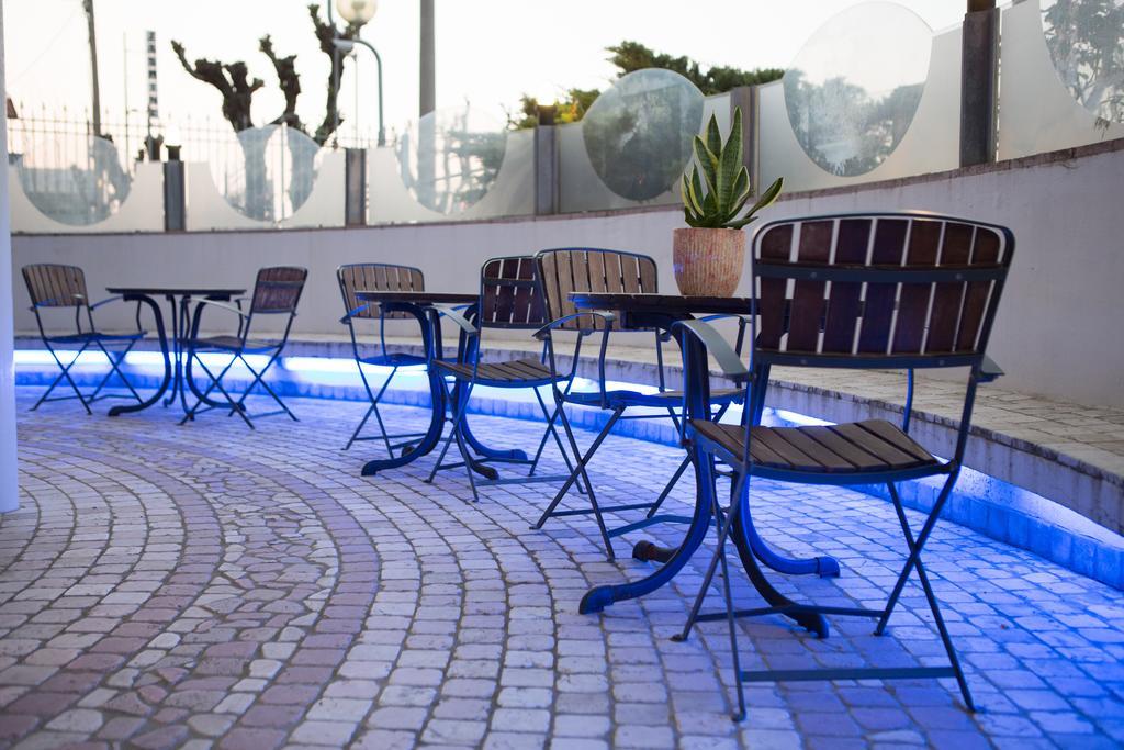 Amba Hotel Rimini Exterior foto