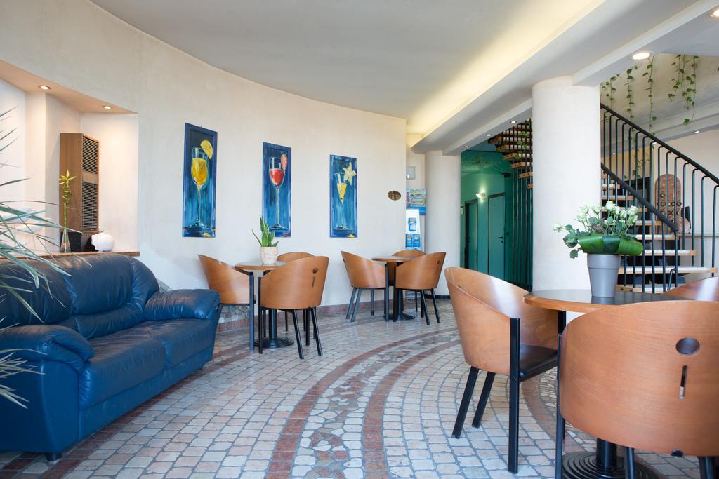 Amba Hotel Rimini Exterior foto
